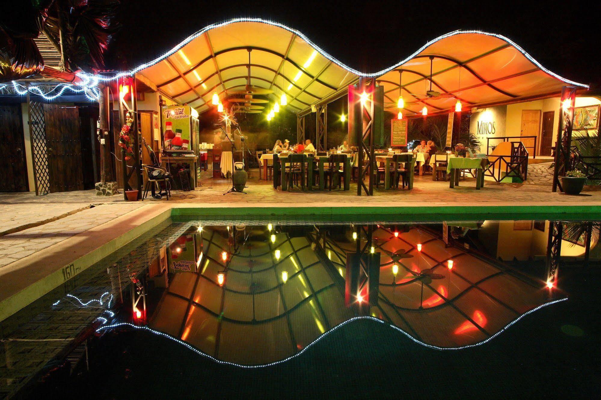 Hotel Mimos Мануэль-Антонио Экстерьер фото