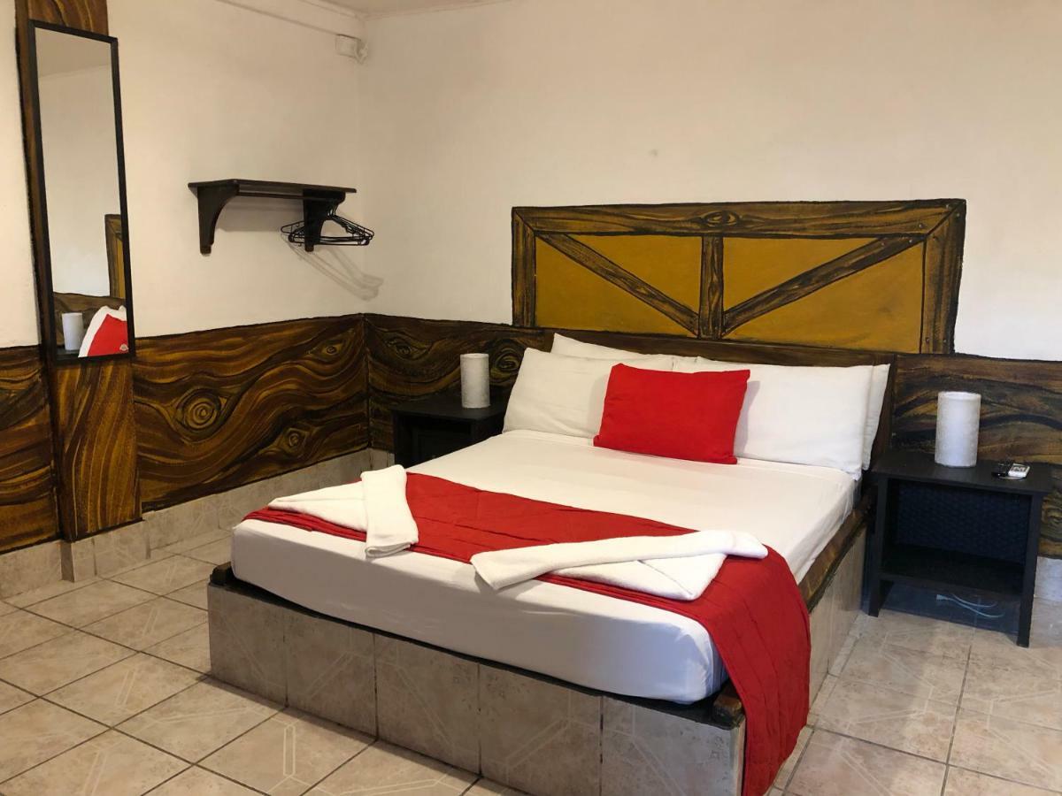 Hotel Mimos Мануэль-Антонио Экстерьер фото