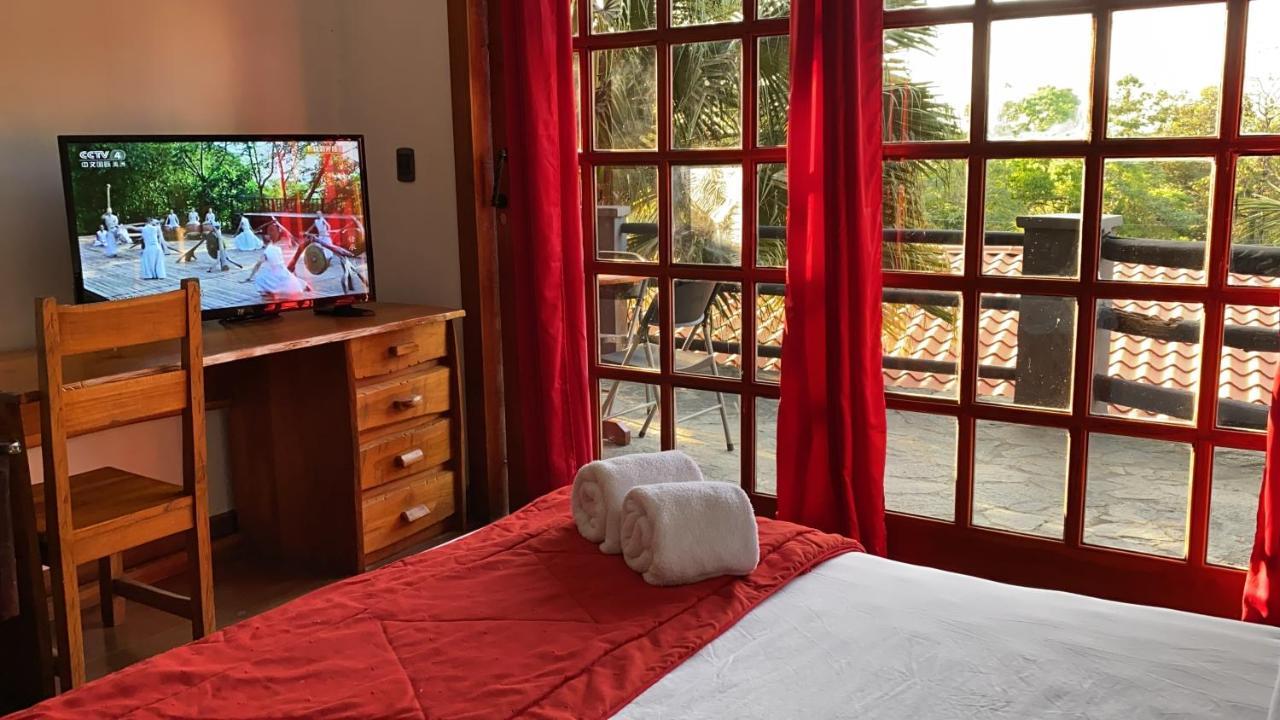 Hotel Mimos Мануэль-Антонио Экстерьер фото